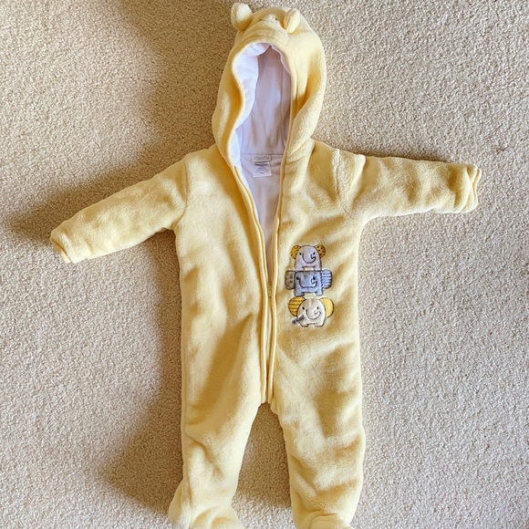 6-9 month 1 piece yellow fleece coverall by Absorba - Picture 1 of 3